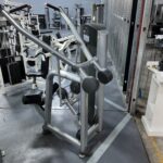 Life Fitness Signature Series Lat Pulldown