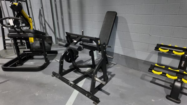 DAWG Plate-Loaded Seated Hamstring Curl