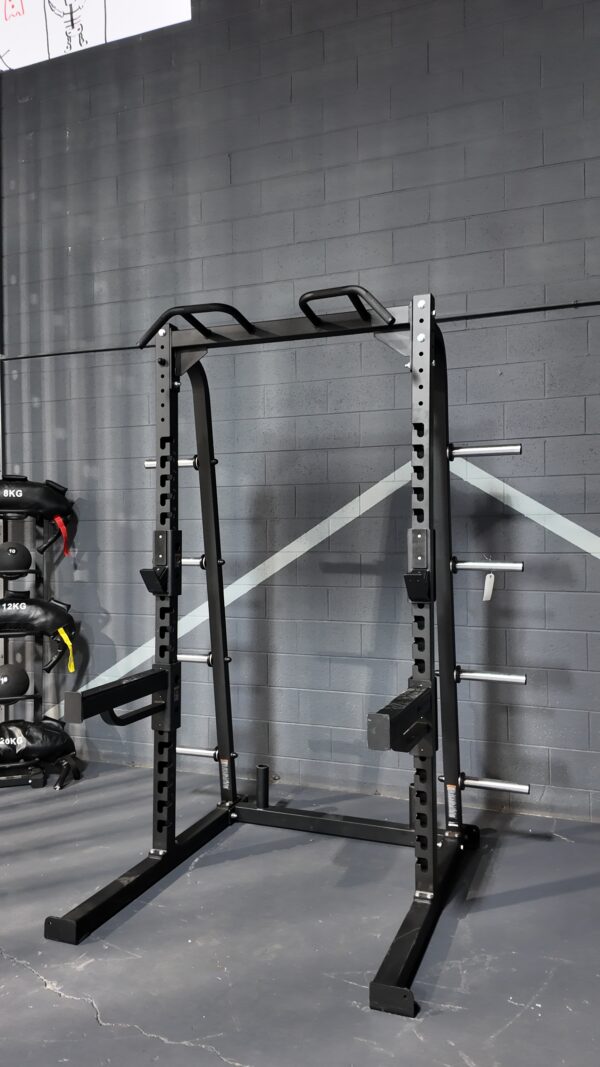 DAWG Half Rack with Pull-Up Bar