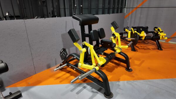 DAWG Plate-Loaded Iso-Lateral Standing Leg Curl